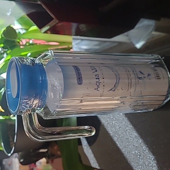 Aqua Wave Water Pitcher - Picture 2 of 8